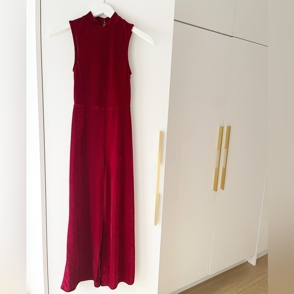 BNWOT Velvet Torch Ribbed High neck jumpsuit